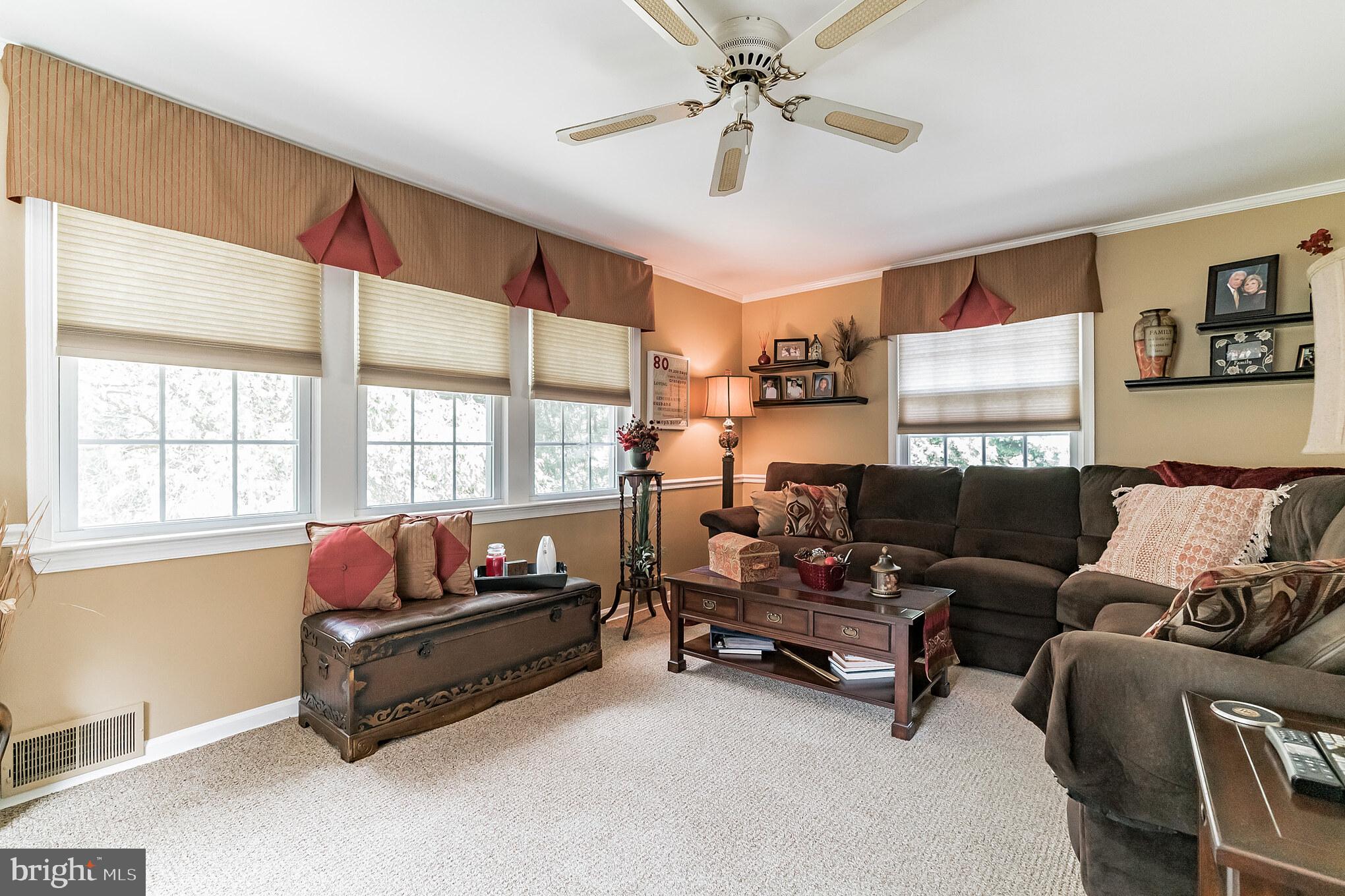 462 Northcroft Road Springfield, PA 19064 - Photo 20 of 37 Family Room