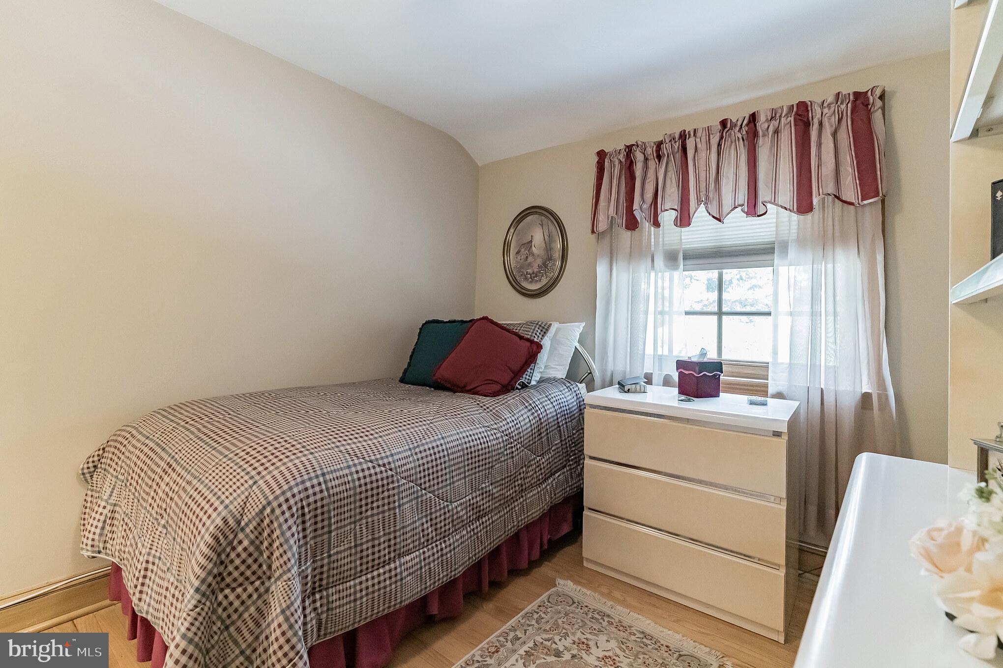 462 Northcroft Road Springfield, PA 19064 - Photo 30 of 37 Bedroom #3