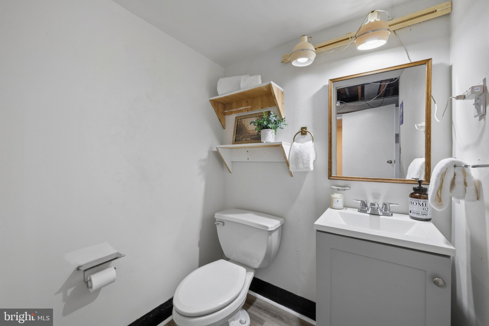 8810 Lakewood Road Baltimore, MD 21234 - Photo 24 of 34 Half bathroom