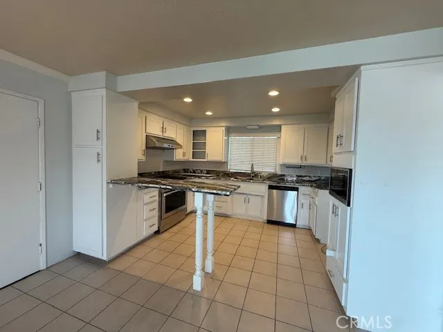 $4,600 | 928 East Meats Avenue, Orange, CA 92865