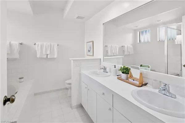 $10,000 | 784 Willowbrook Drive, Unit 607, Naples, FL 34108