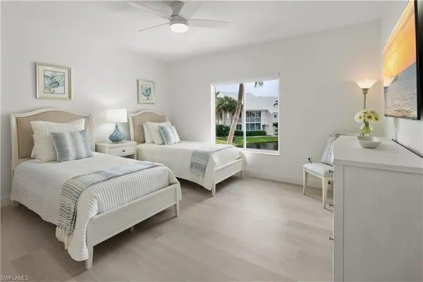 $10,000 | 784 Willowbrook Drive, Unit 607, Naples, FL 34108