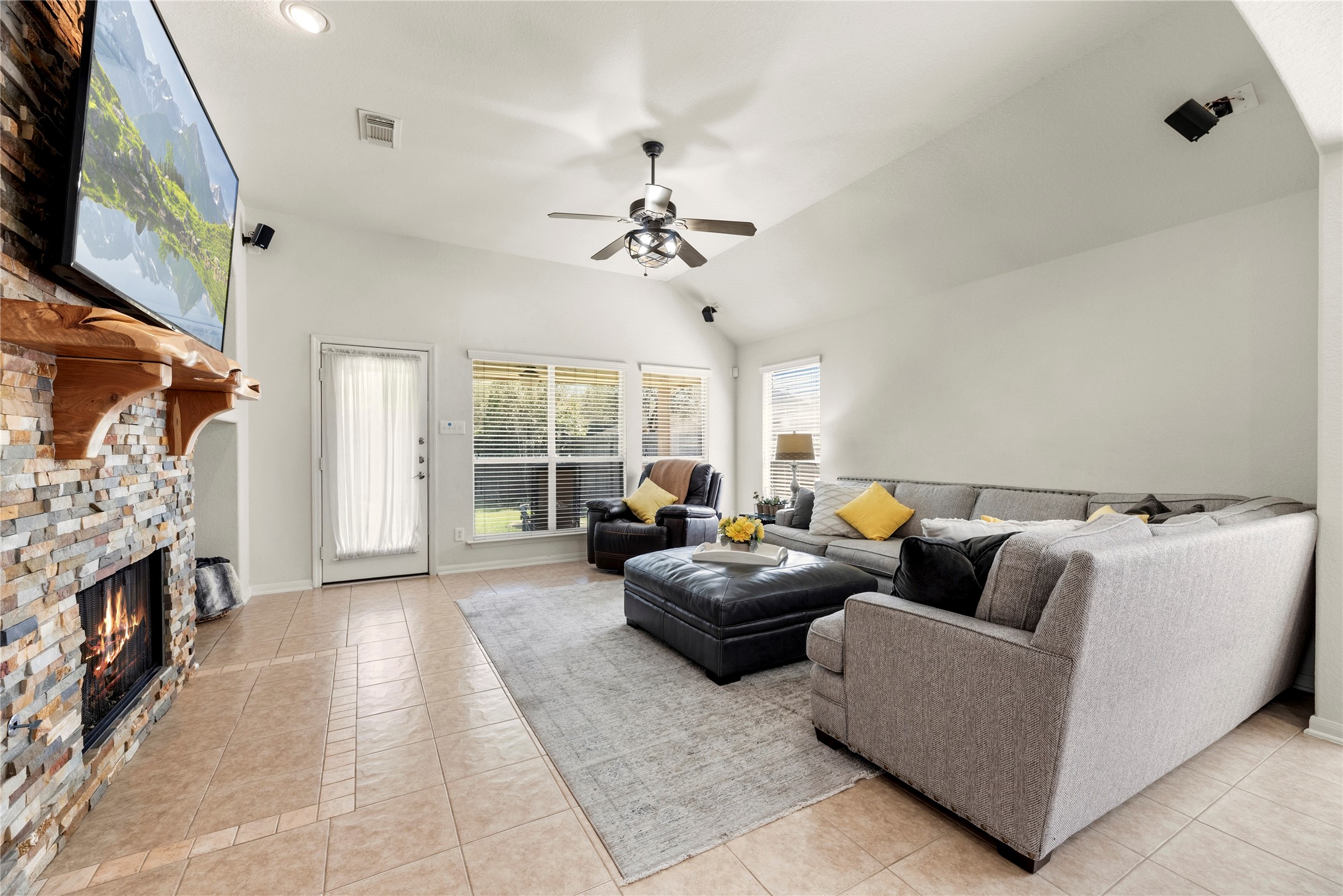 5727 Valley Scene Way Spring, TX 77379 - Photo 19 of 37