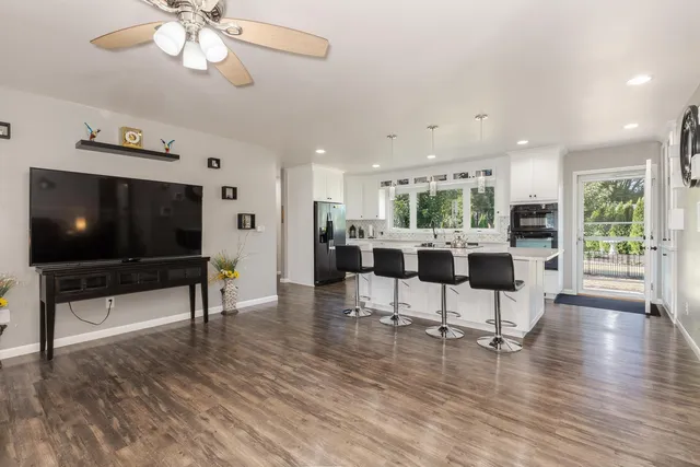 $250,000 | 502 West Jeffery Street, Cullom, IL 60929