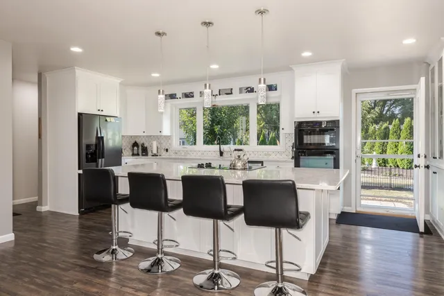 $250,000 | 502 West Jeffery Street, Cullom, IL 60929