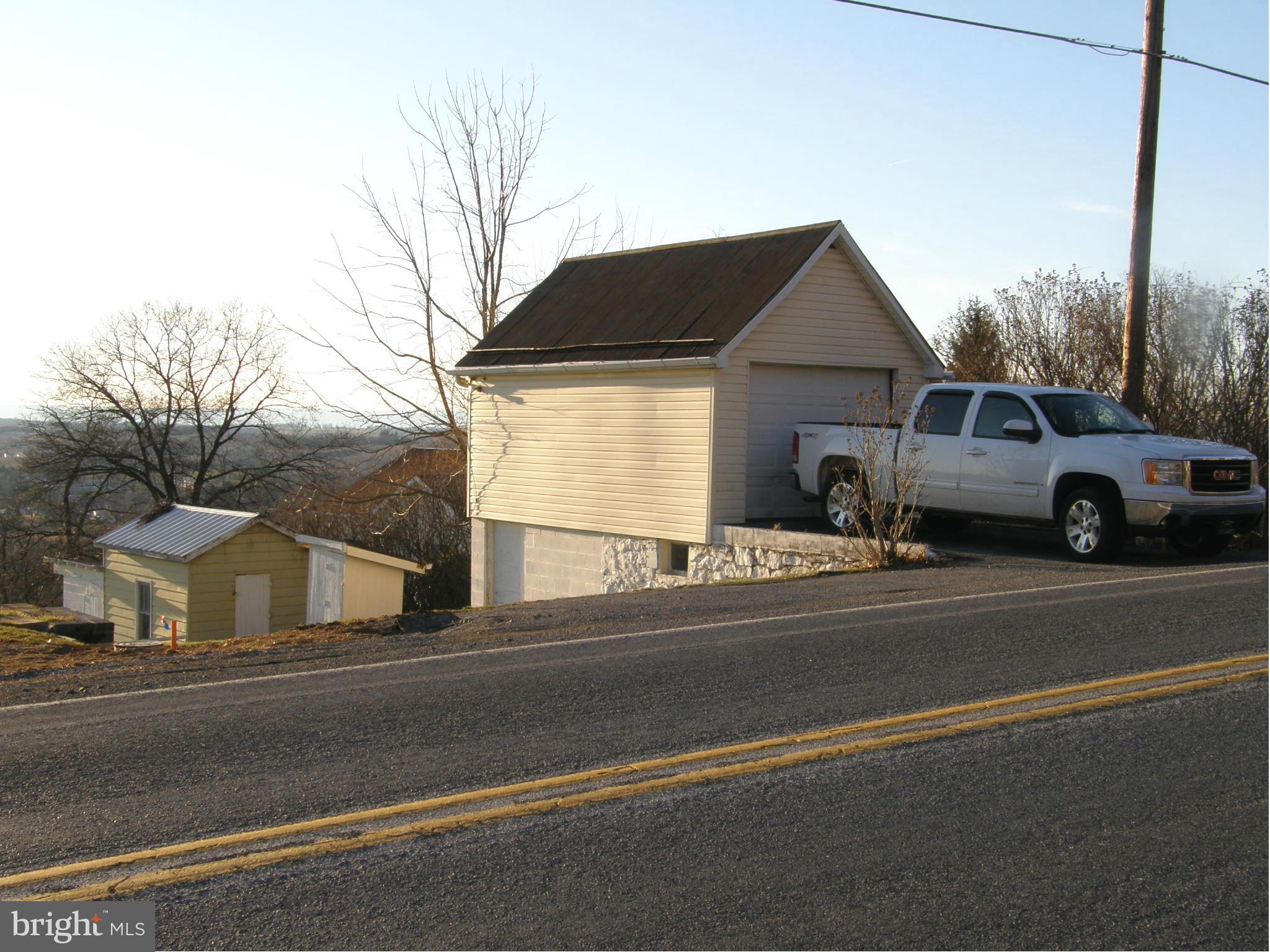 8929 Tomstown Road Waynesboro, PA 17268 - Photo 2 of 30 Exterior (General)