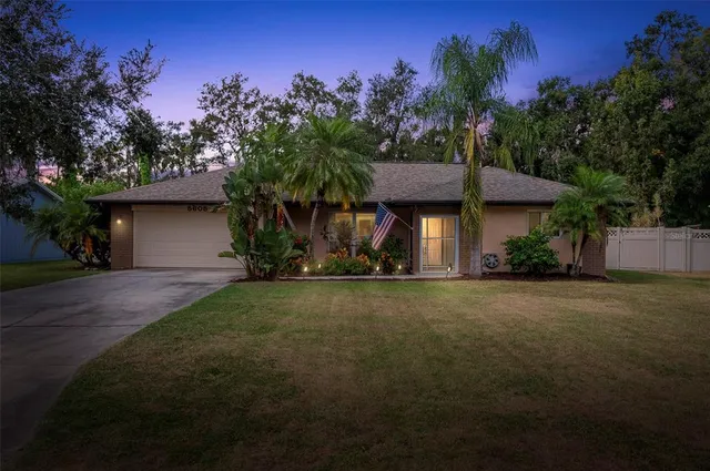 $449,000 | 5605 78th Avenue East, Palmetto, FL 34221