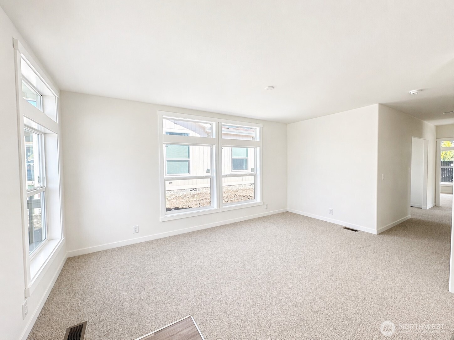 2085 Timber Street, Unit 36 Enumclaw, WA 98022 - Photo 3 of 22