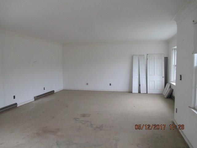 185 Leslie Road Valencia, PA 16059 - Photo 3 of 7 Gallery Image 3