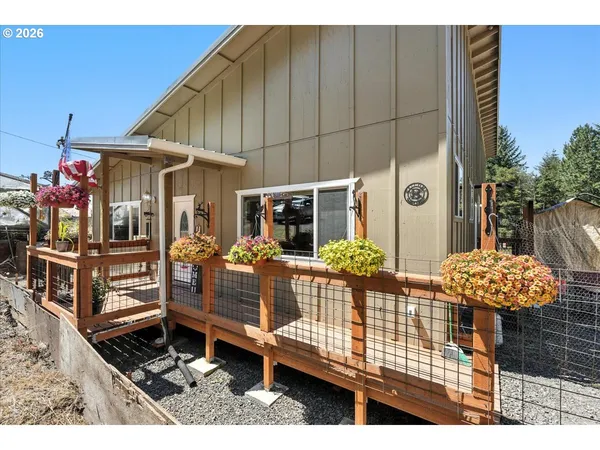 $610,000 | 34155 Southeast Moss Hill Road, Estacada, OR 97023