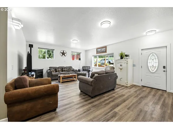 $610,000 | 34155 Southeast Moss Hill Road, Estacada, OR 97023