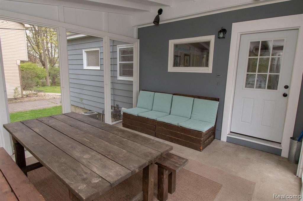 274 Red Oak Lane Rochester Hills, MI 48307 - Photo 21 of 24