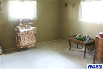 7205 Monroeville Road Hoagland, IN 46745 - Photo 9 of 12