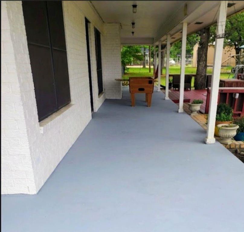 2524 Mockingbird Road Burleson, TX 76028 - Photo 24 of 33