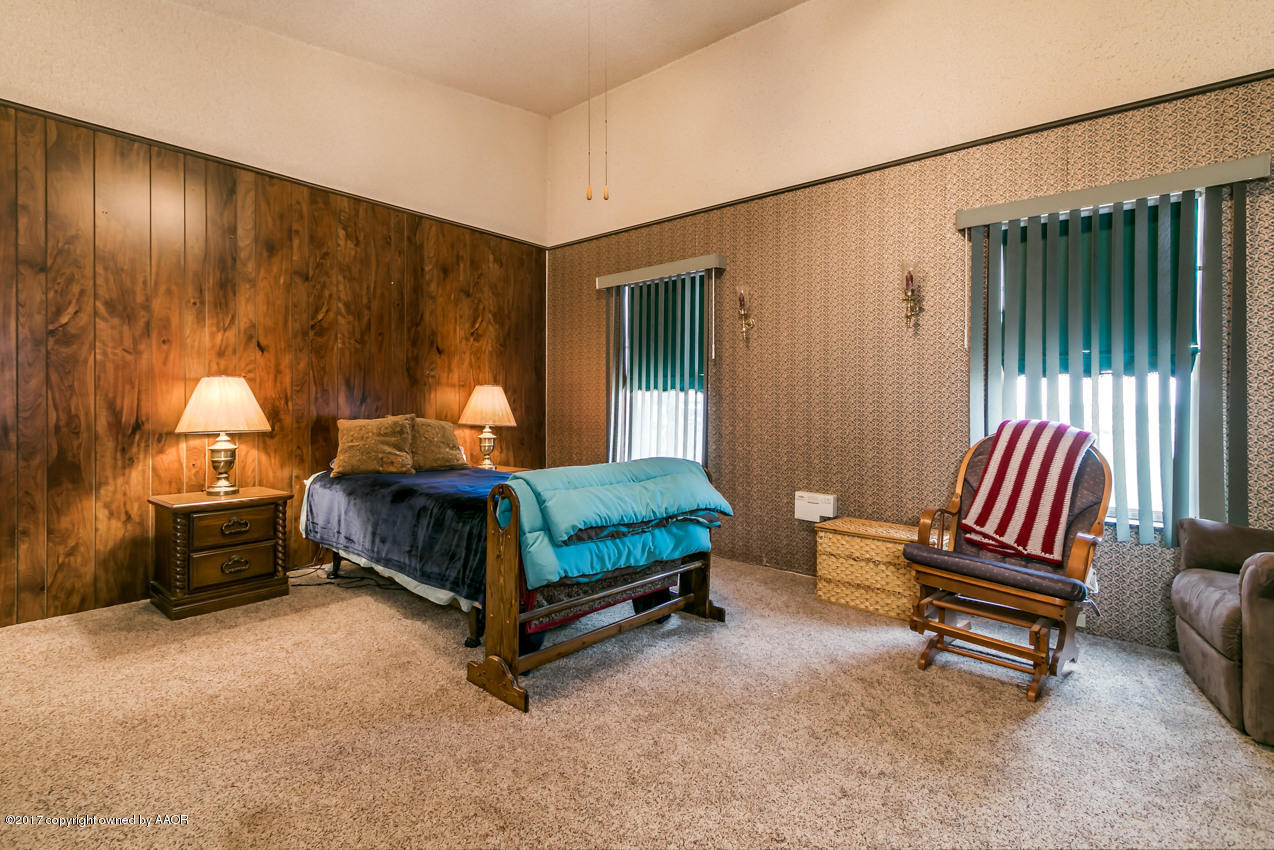 16402 Laguna Vista Road Amarillo, TX 79119 - Photo 15 of 31 Master Bedroom