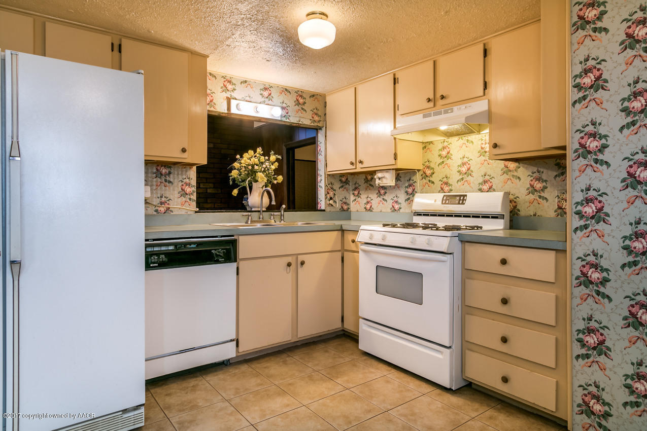 16402 Laguna Vista Road Amarillo, TX 79119 - Photo 10 of 31 Kitchen