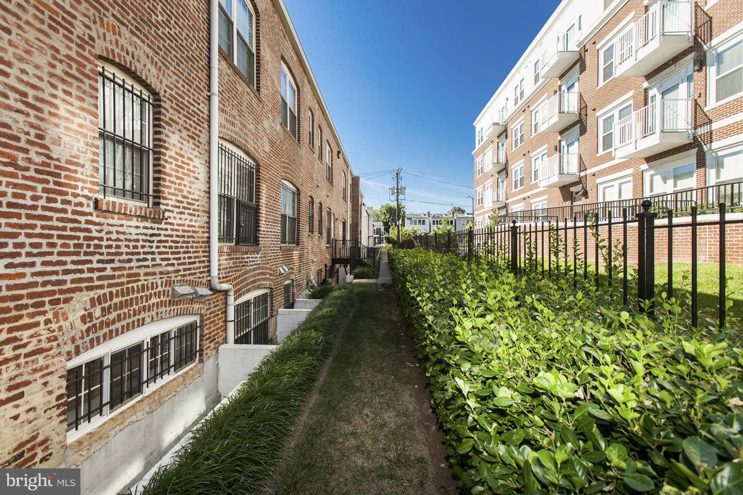 1 18th Street Southeast, Unit 301 Washington, DC 20003 - Photo 15 of 19 a view of a multi story building