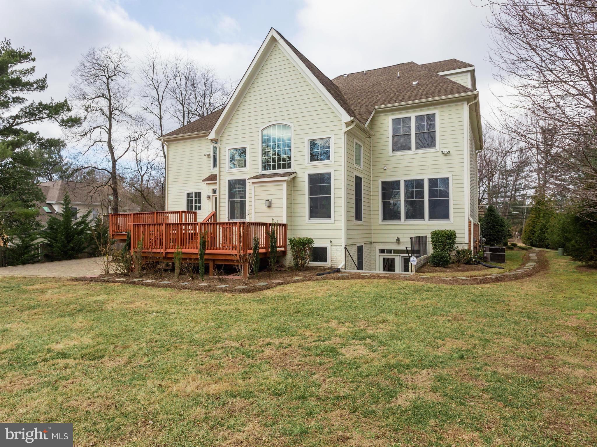 1755 Beulah Road Vienna, VA 22182 - Photo 30 of 30 Exterior (Rear)