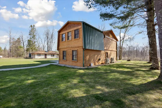 $594,000 | 7952 Main Street, Newaygo, MI 49337