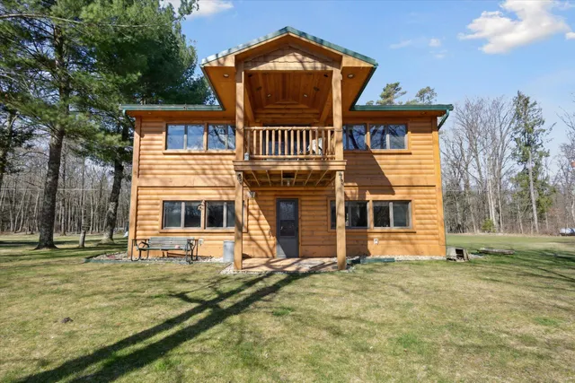 $594,000 | 7952 Main Street, Newaygo, MI 49337