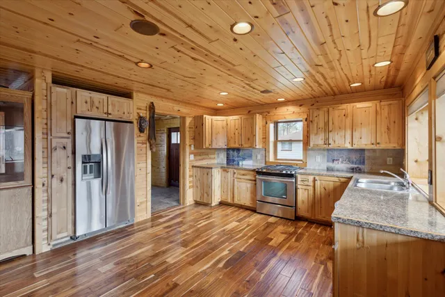 $594,000 | 7952 Main Street, Newaygo, MI 49337