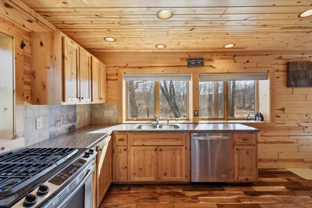 $594,000 | 7952 Main Street, Newaygo, MI 49337