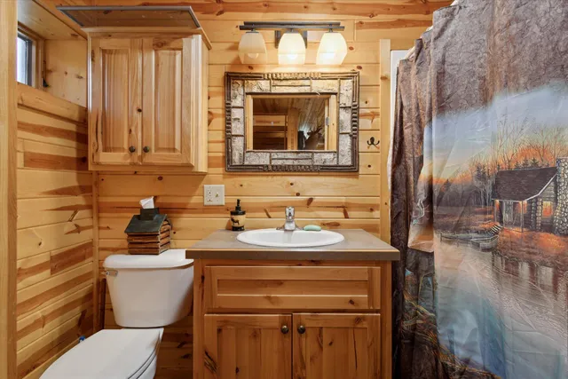 $594,000 | 7952 Main Street, Newaygo, MI 49337