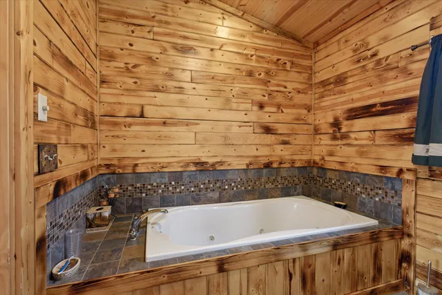 $594,000 | 7952 Main Street, Newaygo, MI 49337