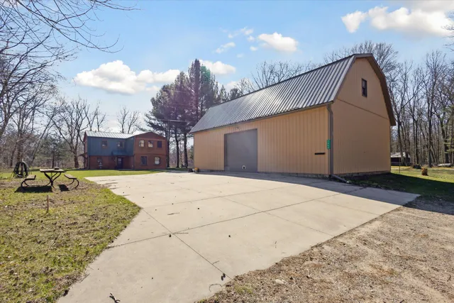 $594,000 | 7952 Main Street, Newaygo, MI 49337