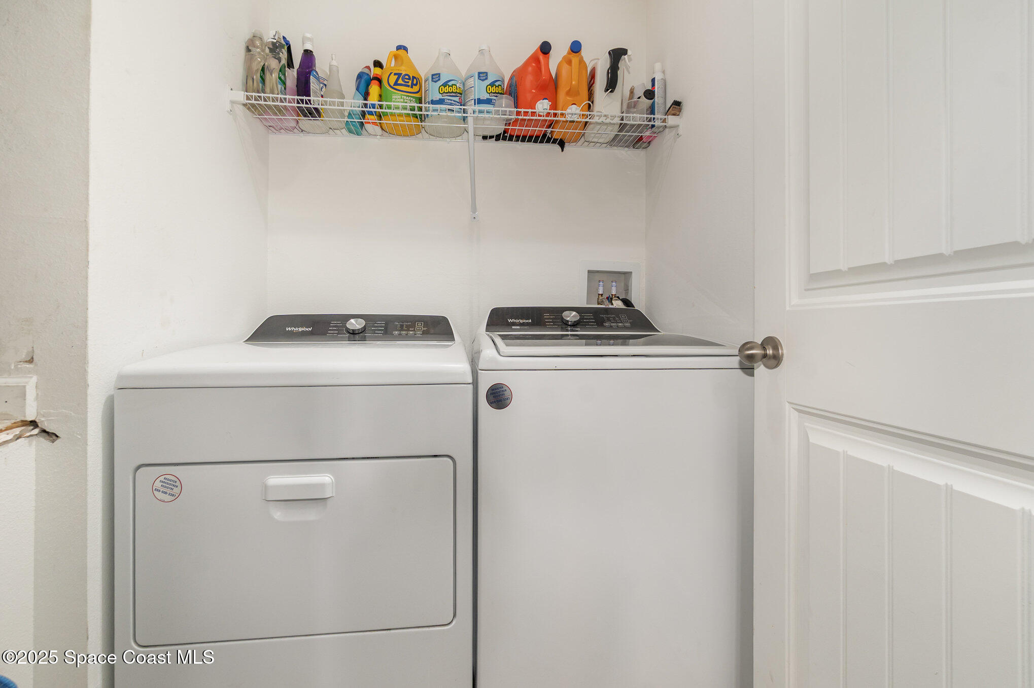 1534 Pine Street Orlando, FL 32824 - Photo 20 of 28 a utility room with dryer and washer