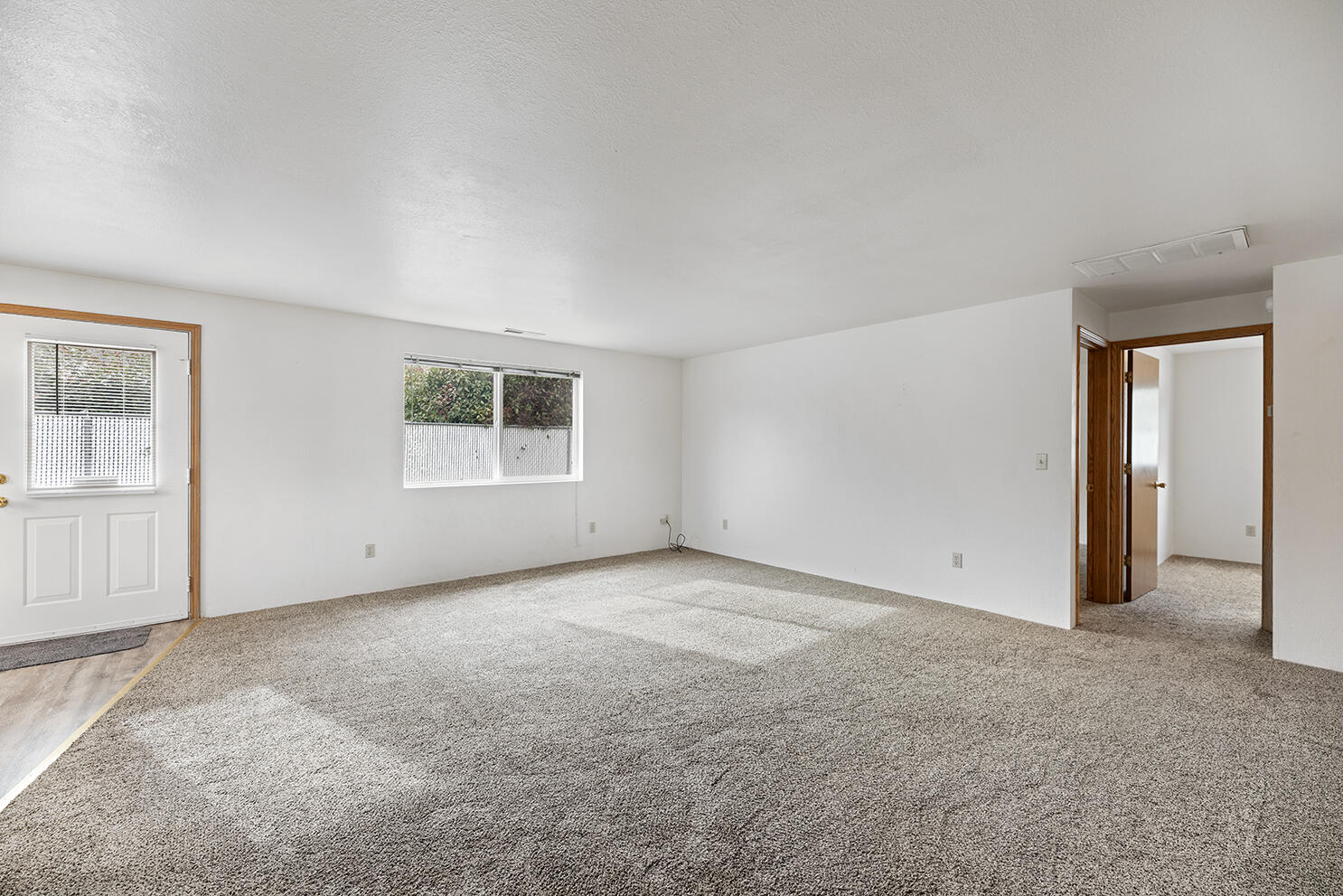 731 Maple Street Central Point, OR 97502 - Photo 8 of 27 8