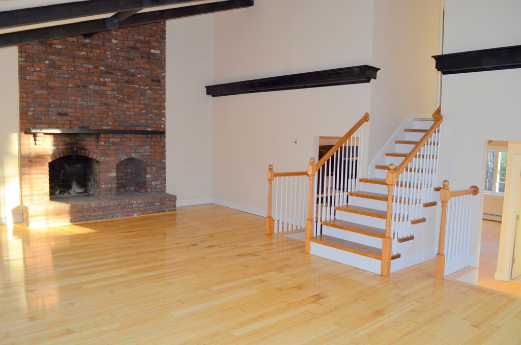 126 Richmond Road Freetown, MA 02702 - Photo 3 of 23 Gallery Image 3