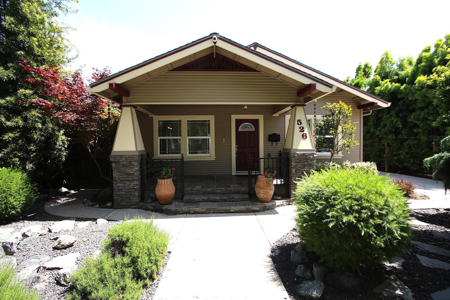 526 Melrose Street Modesto, CA 95354 - Photo 1 of 27 a front view of a house with a yard