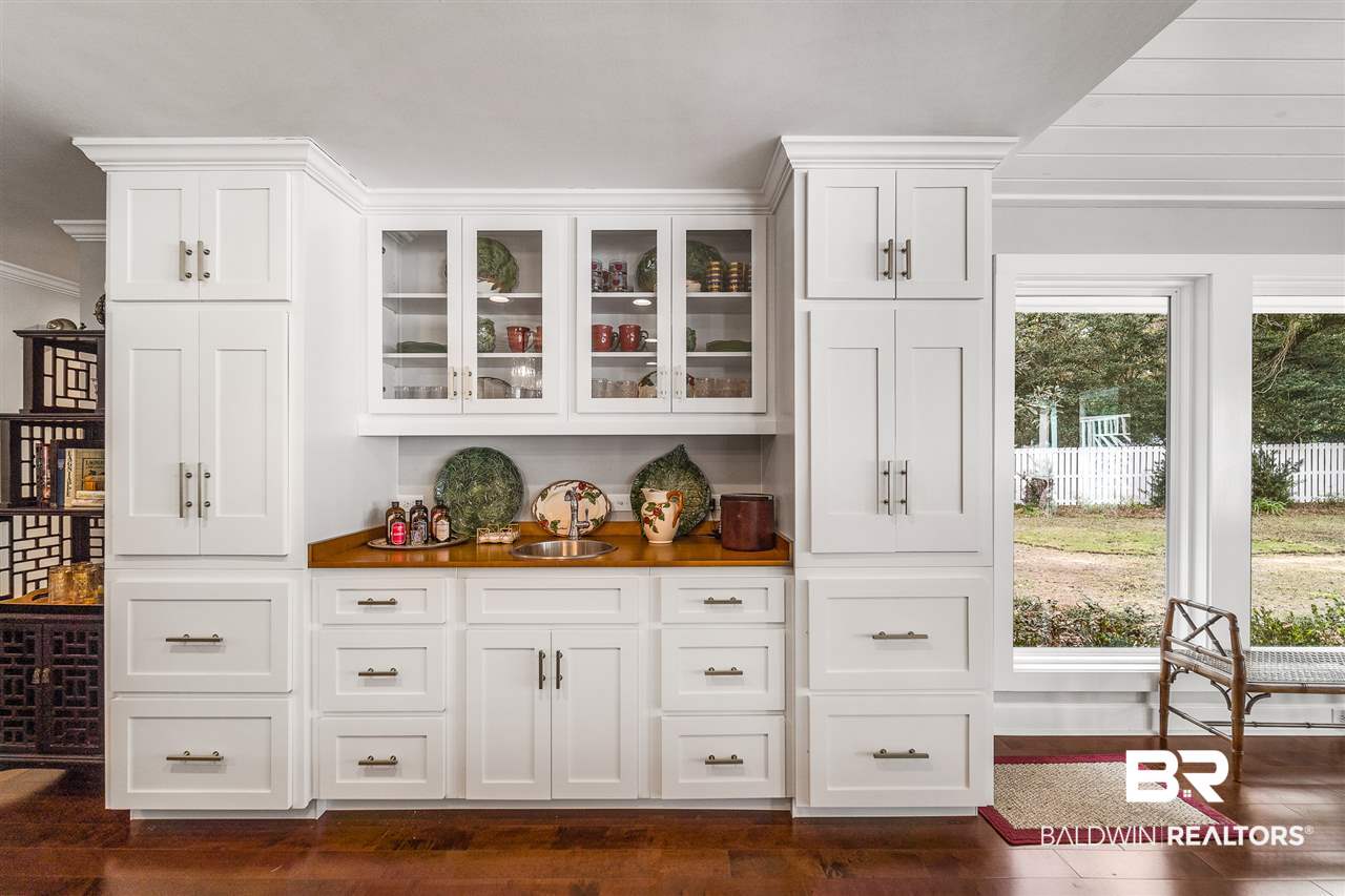 14143 Oak Street Magnolia Springs, AL 36555 - Photo 12 of 45 Kitchen Cabinetry