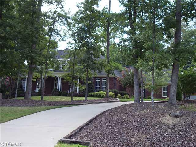 2501 Lakes Edge Point High Point, NC 27265 - Photo 2 of 14 Exterior Front.