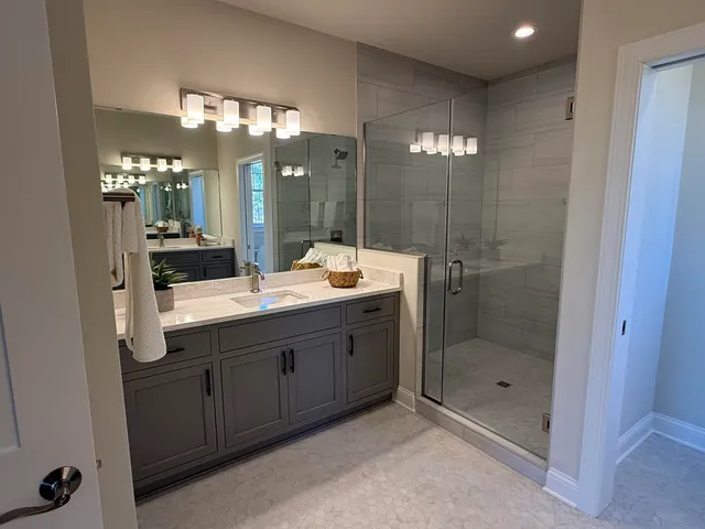 $949,999 | 1748 North River Road, River Hills, WI 53217