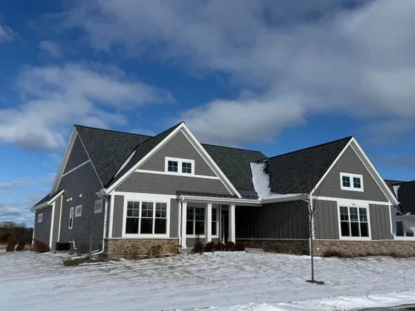 $999,999 | 1748 North River Road, River Hills, WI 53217