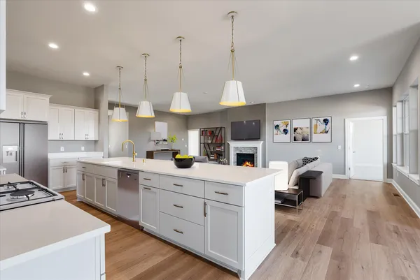 $999,999 | 1748 North River Road, River Hills, WI 53217