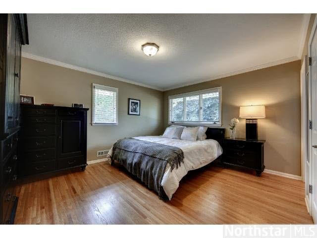 5616 McGuire Road Edina, MN 55439 - Photo 9 of 18
