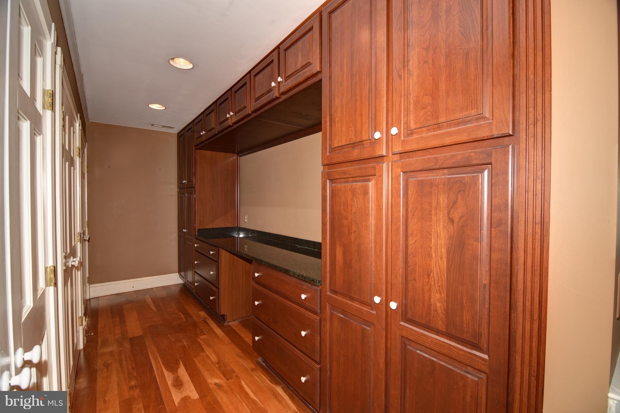 406 River Road Chestertown, MD 21620 - Photo 11 of 28 Master Bedroom Closet Area