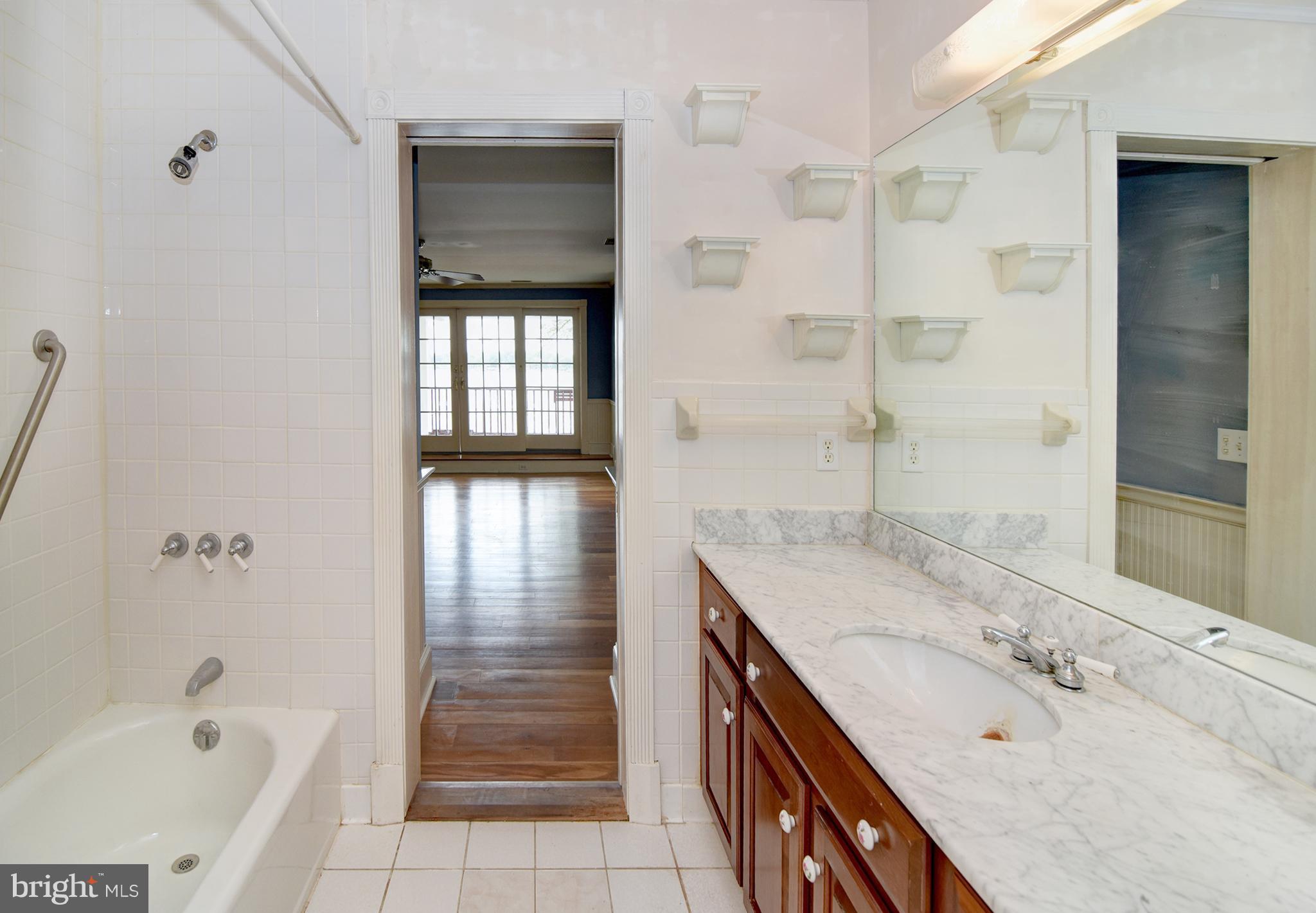 406 River Road Chestertown, MD 21620 - Photo 16 of 28 3rd Bedroom With Private Bath