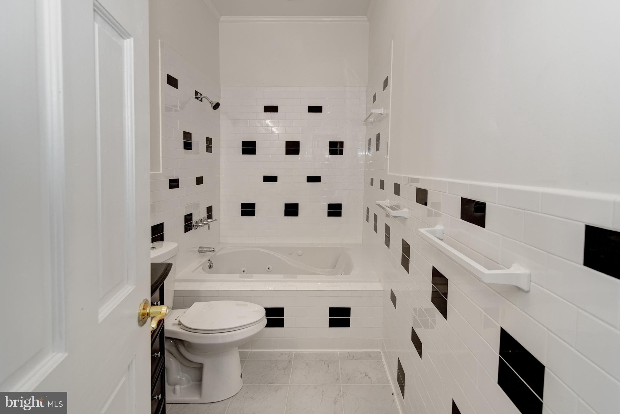 406 River Road Chestertown, MD 21620 - Photo 18 of 28 Bonus Room Bath