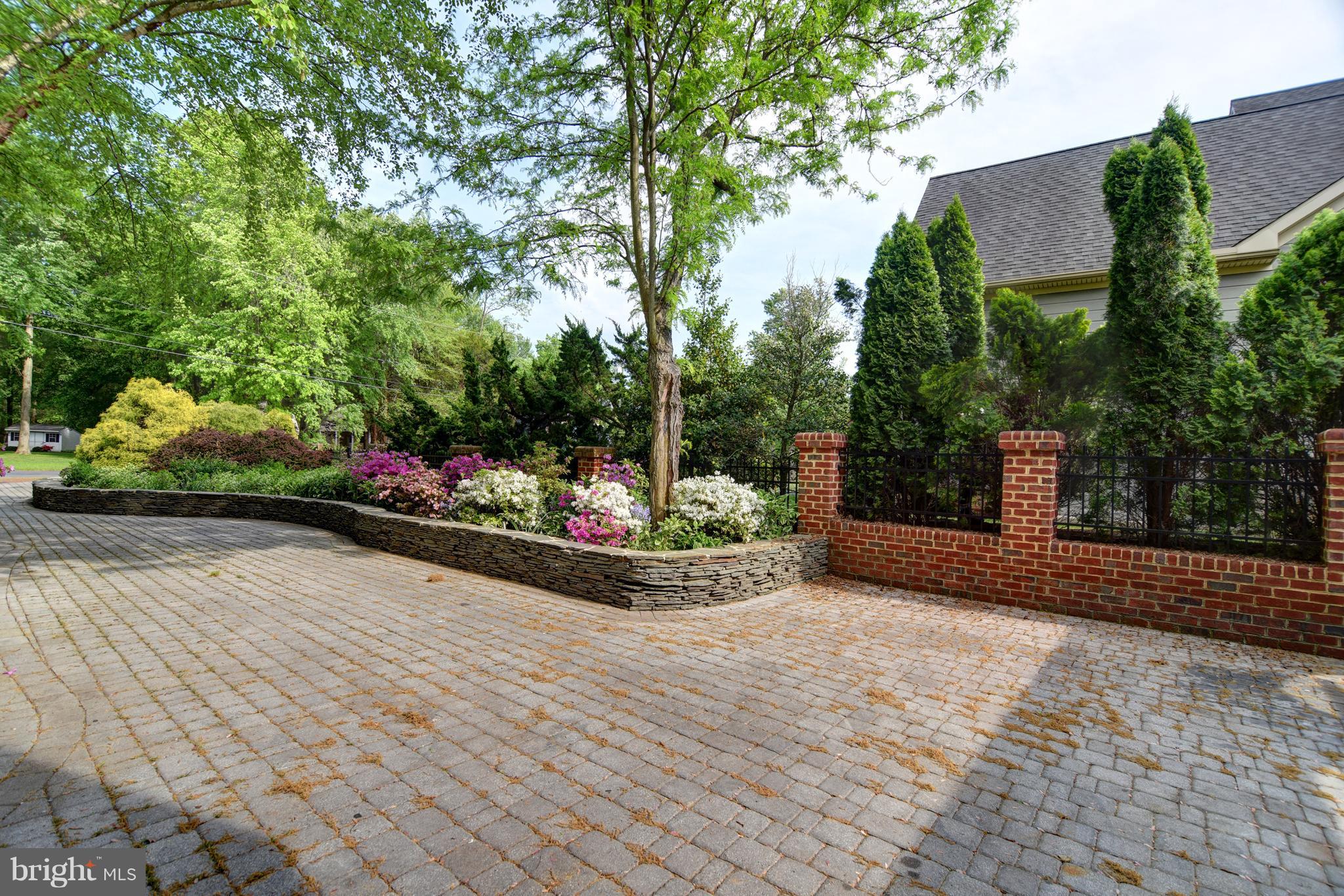 406 River Road Chestertown, MD 21620 - Photo 26 of 28 Paver Driveway