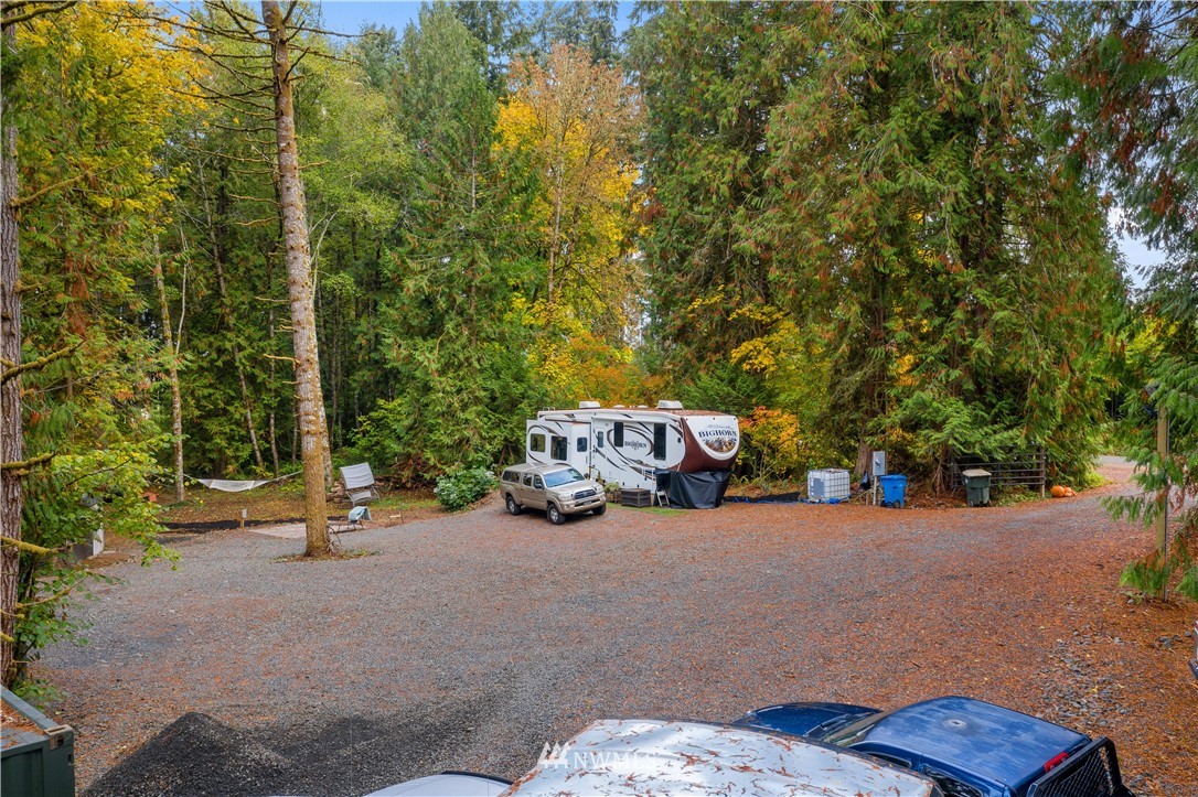 117 Fay Road Chehalis, WA 98532 - Photo 5 of 27 a view of a street with cars