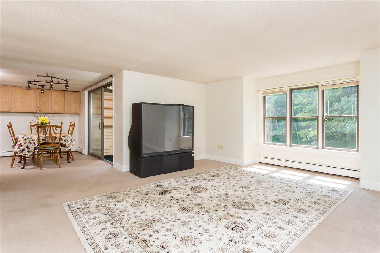 13 Mill Road, Unit 7 Durham, NH 03824 - Photo 5 of 34 Gallery Image 5