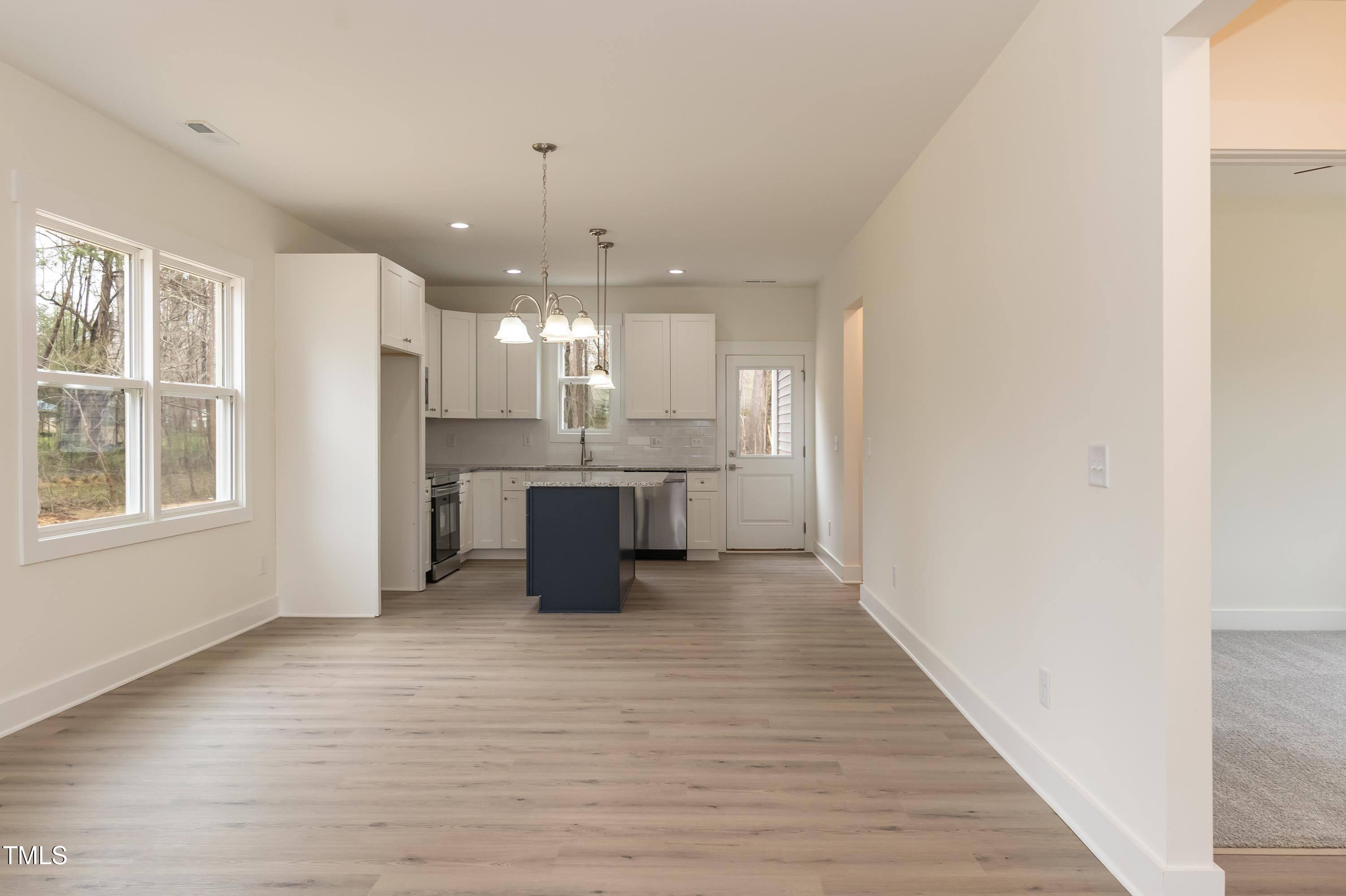 175 David Lane Roxboro, NC 27573 - Photo 7 of 29 Enterance 01