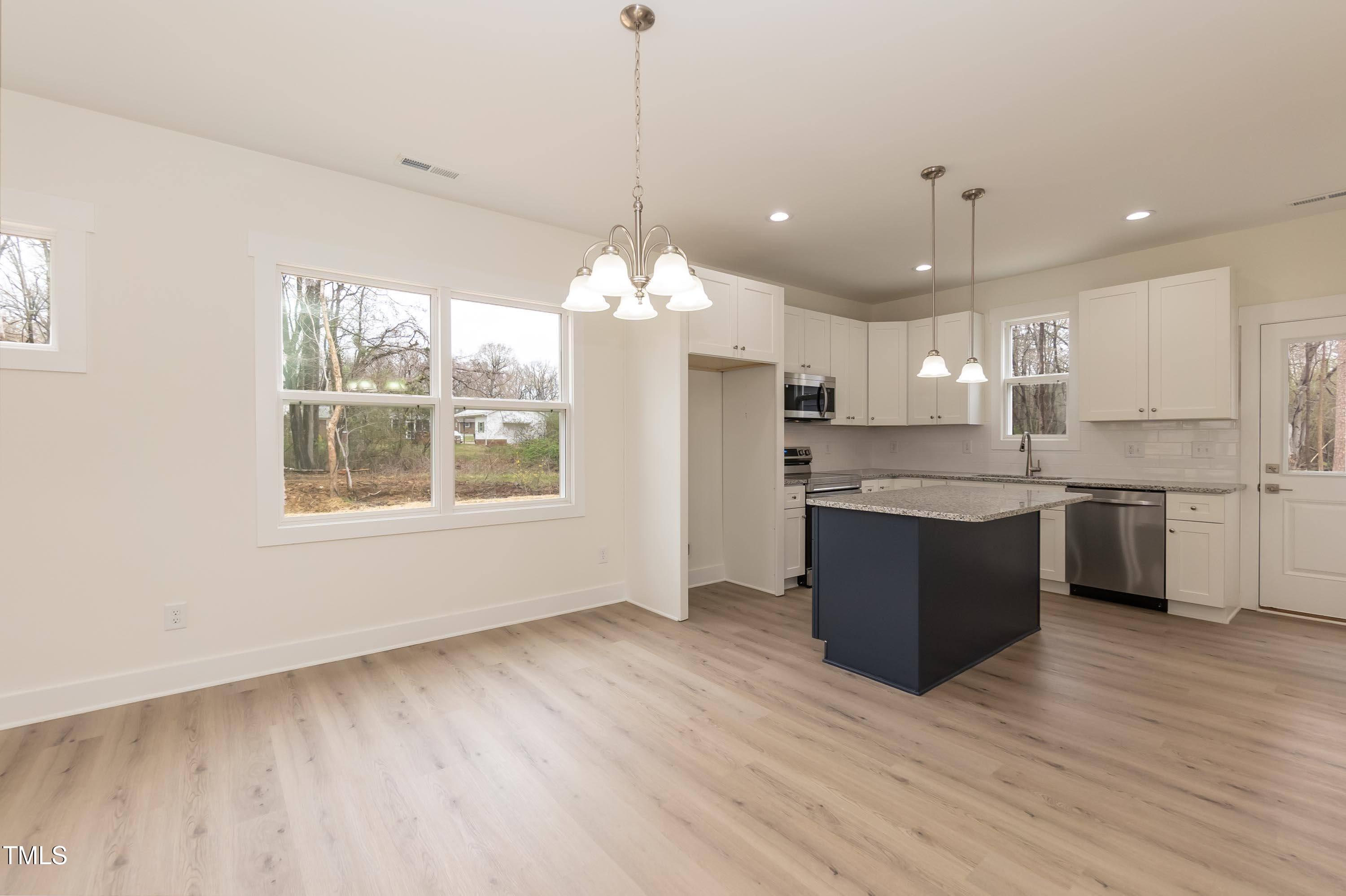 175 David Lane Roxboro, NC 27573 - Photo 10 of 29 Dining 01