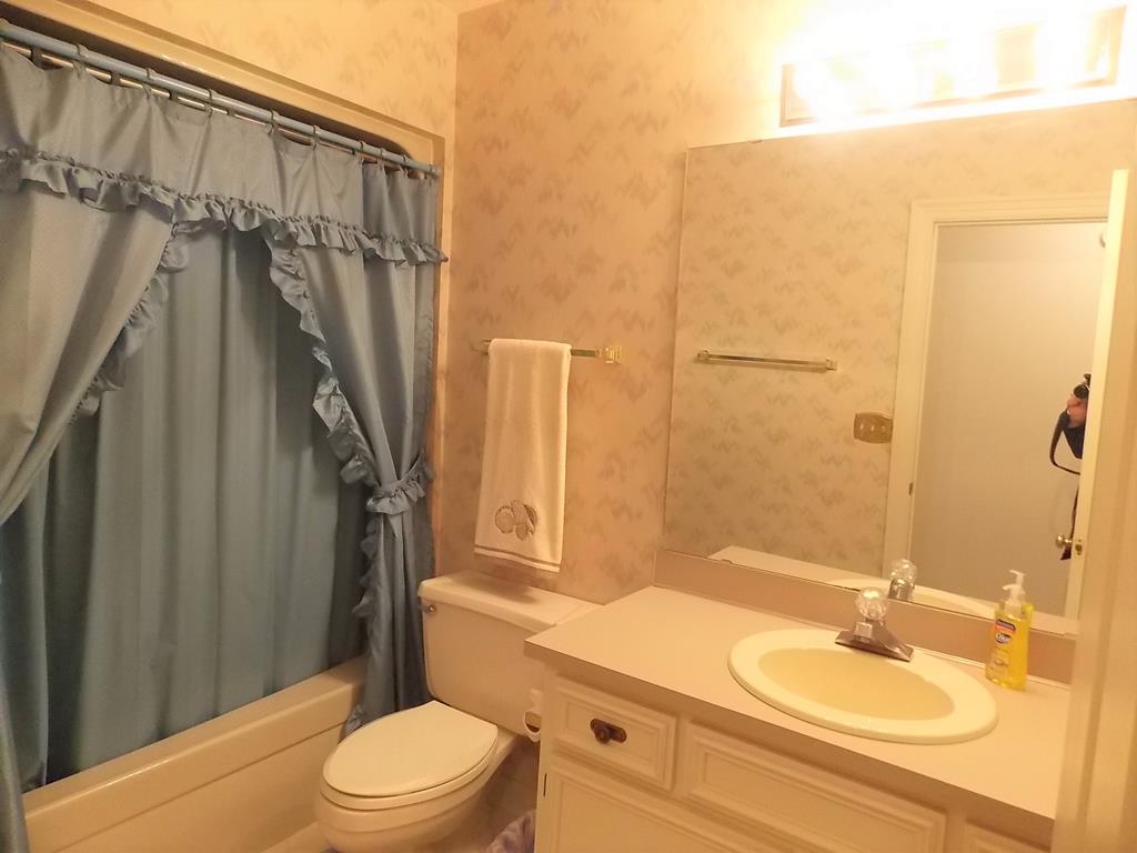9620 County Line Road Midland, GA 31820 - Photo 20 of 24 Guest Bath