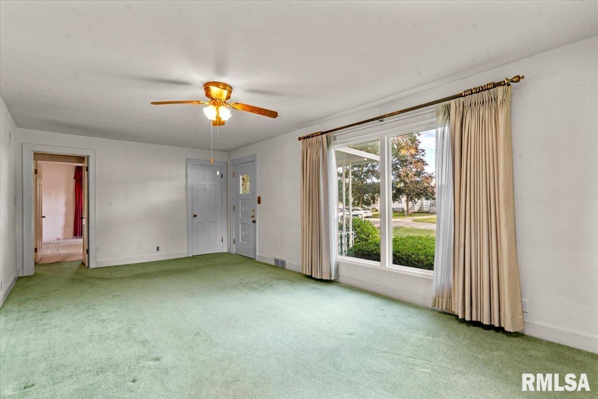 1939 Dial Court Springfield, IL 62704 - Photo 5 of 37
