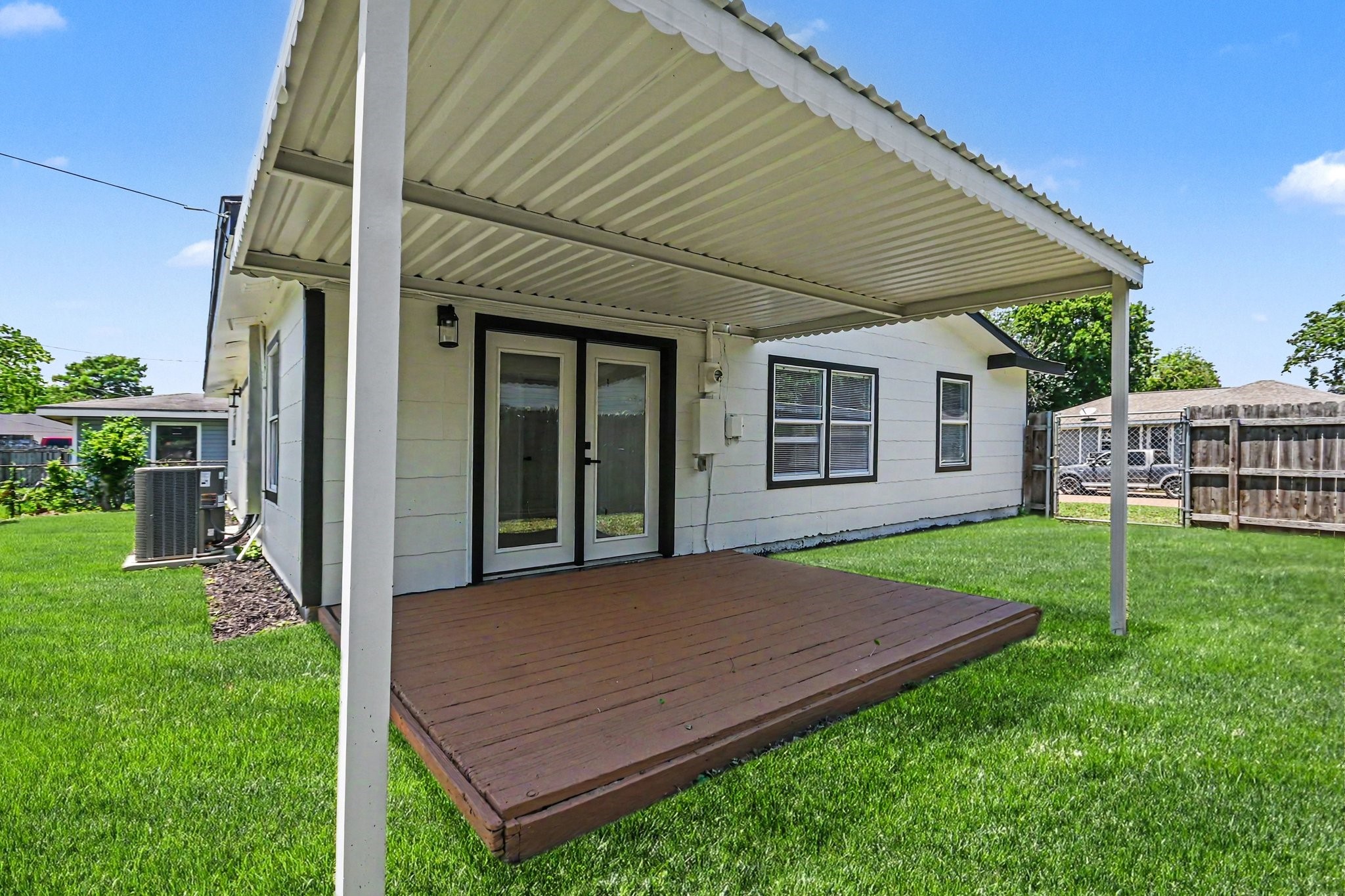 3009 Rust Avenue Texas City, TX 77590 - Photo 31 of 37